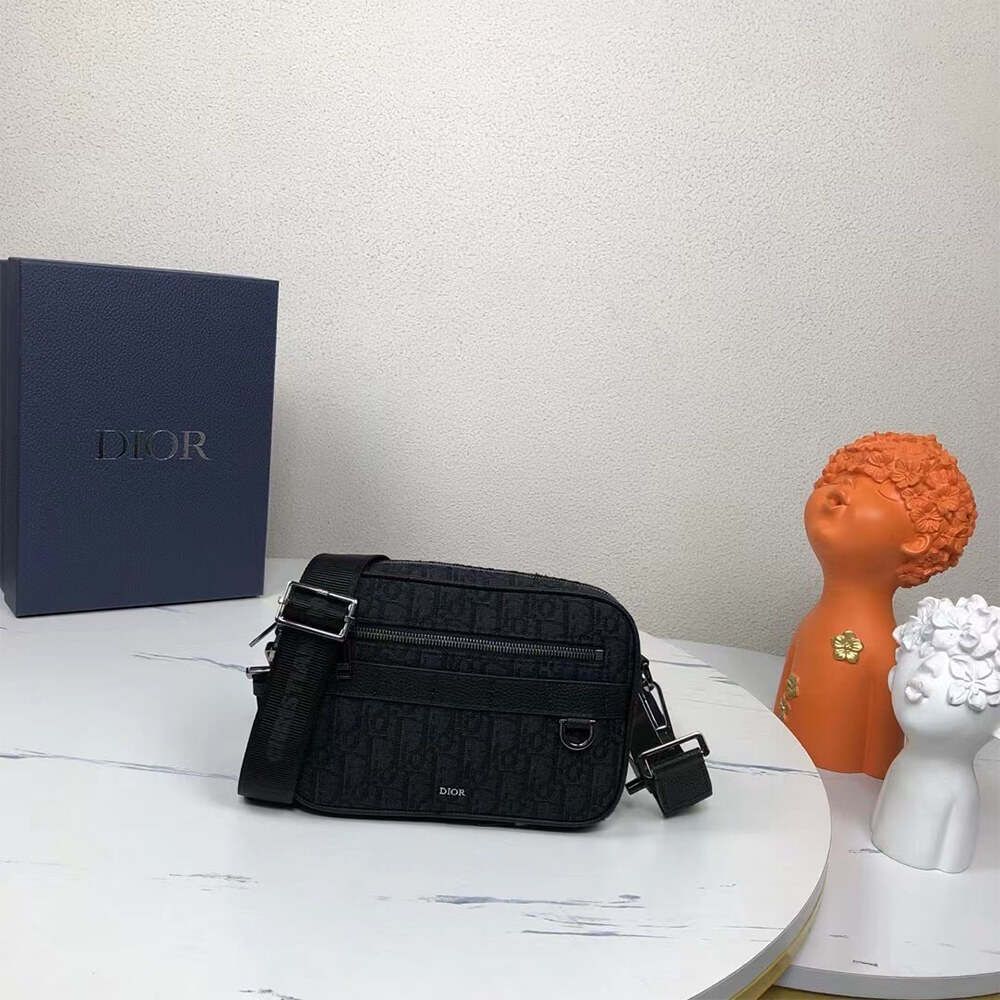 Dior Safari Bag with Strap(HIGH-END GRADE)